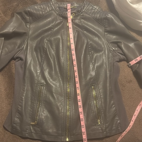 Jacket - Picture 7 of 7